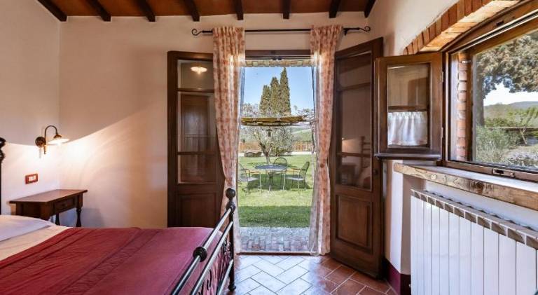 Charming holiday apartment with patio, yard & pool | Pet-friendly — photo 2