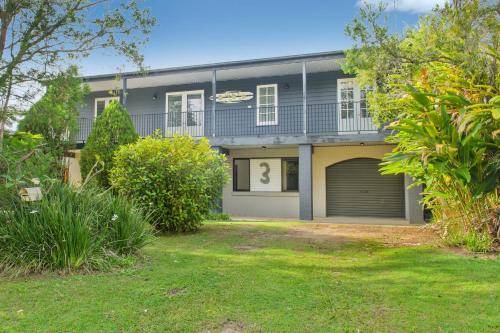 House  Lake Cathie