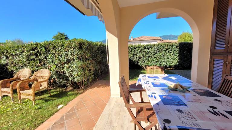 Holiday apartment with garden & terrace | Beach nearby | Pet-friendly — photo 2