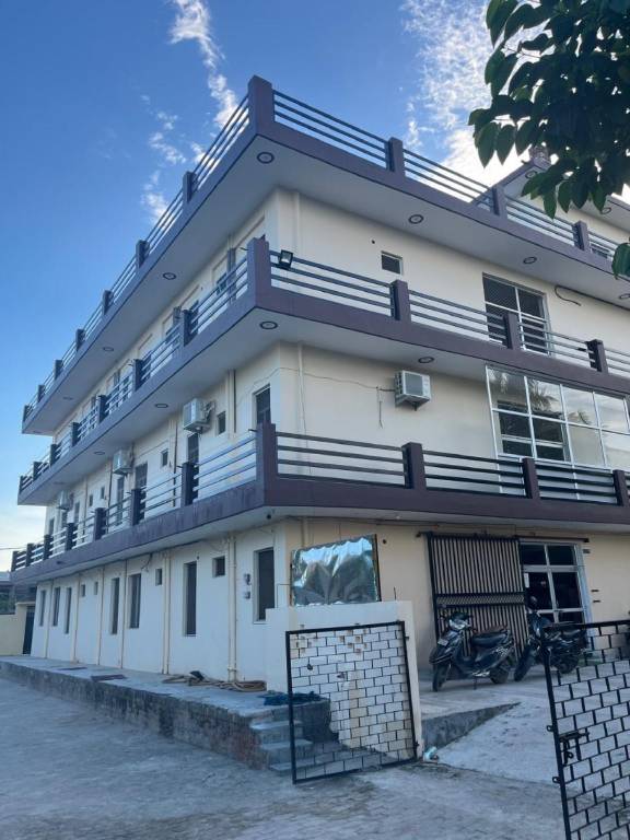 Goroomgo Shree Raj Homestay Ayodhya — photo 4