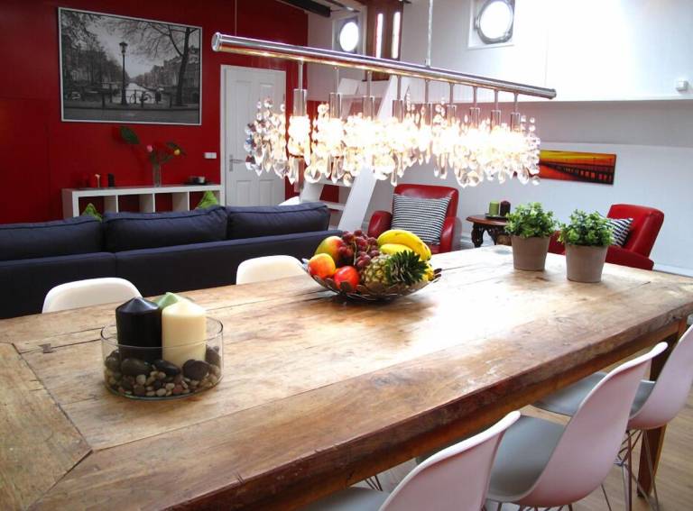 Serviced apartment with terrace — photo 2