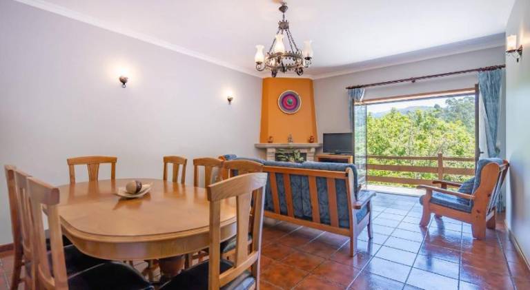 Fully equipped villa with private pool, barbeque & yard | Pet-friendly — photo 5