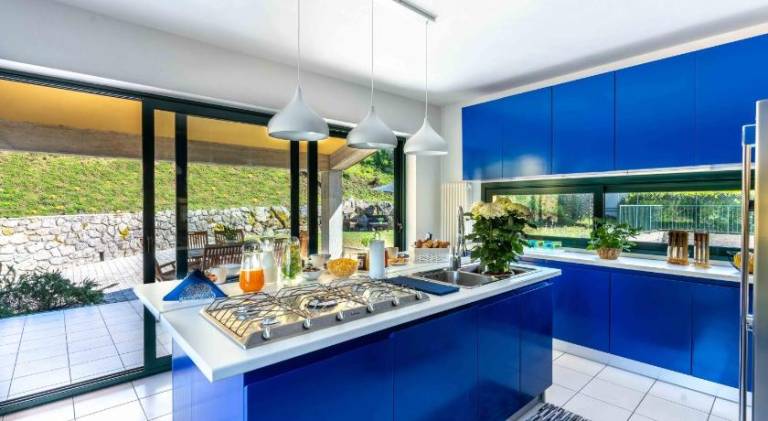 Fully equipped villa with hot tub, yard & barbeque | Suitable for remote work | Pets are welcome — photo 4