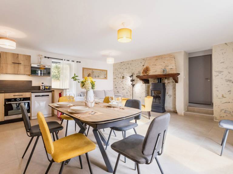 Renovated Farmhouse: Quiet Countryside, Near Nantes, EV Charger, Pets Welcome — photo 4