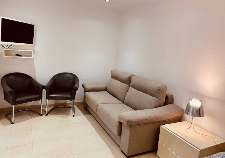 Apartment with 1 room for 4 persons — photo 4