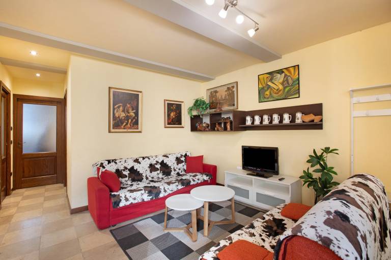 Augusta Praetoria – Spacious Apartment in the Heart of Aosta, Near Pila and the Alps — photo 4