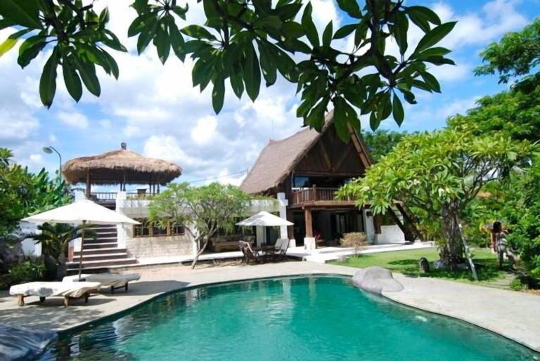 Villa Dencarik