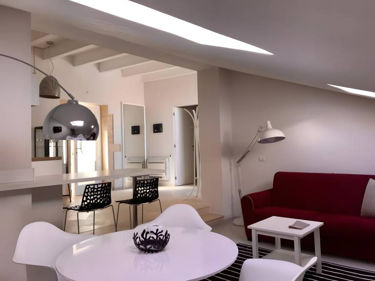 'Re Federico Attico' Apartment with Private Terrace, Wi-Fi and Air Conditioning — photo 4