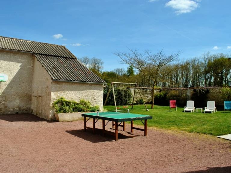 Cottage with garden & barbeque — photo 2