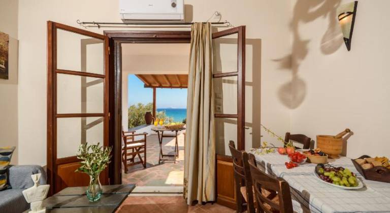 Pleasant apartment with terrace & yard | Next to the beach | Pet-friendly — photo 4