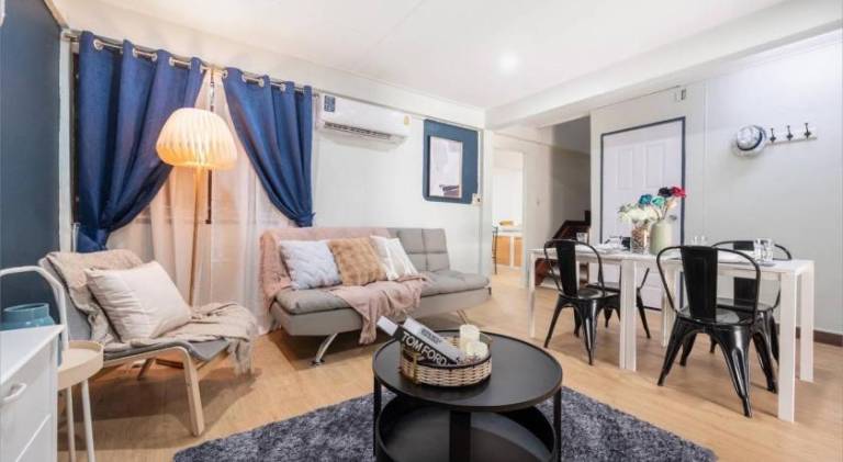 House with 4 rooms for 8 persons in Bangkok