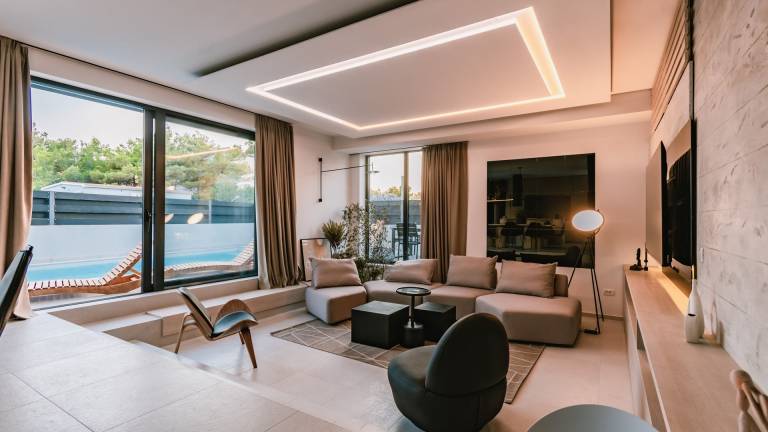 Villa with garden, private pool & sauna | Beach view — photo 4