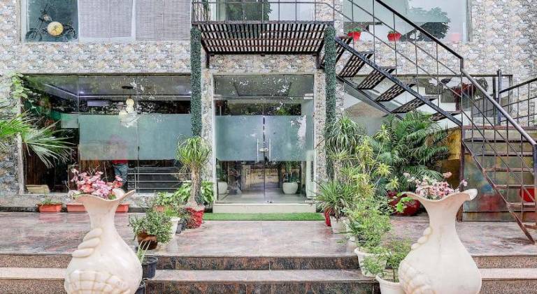 Hotel O Golden Stone Near Electricity Office Sector 16 Vasundhara