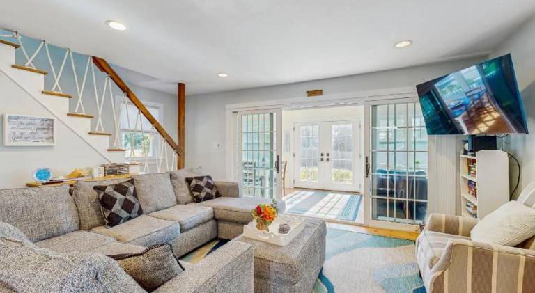 Beautiful vacation home | Close to the beach | Pets allowed — photo 2