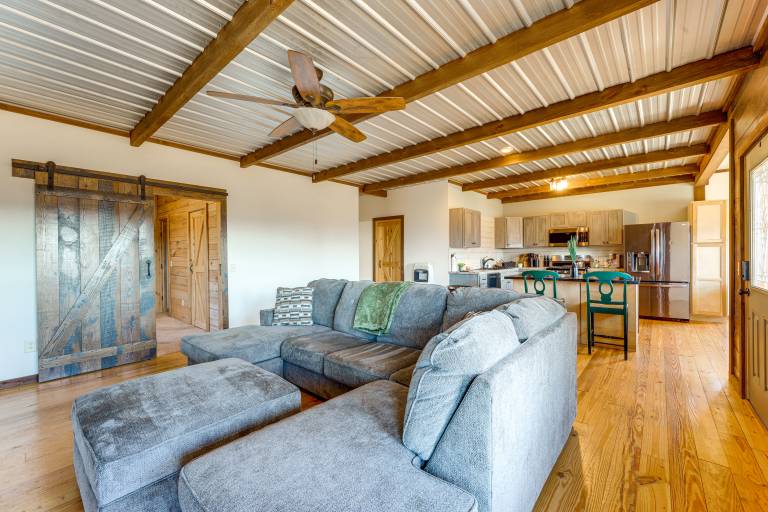 Hot Tub + Grill: Rustic Altoona Cabin w/ Views — photo 4