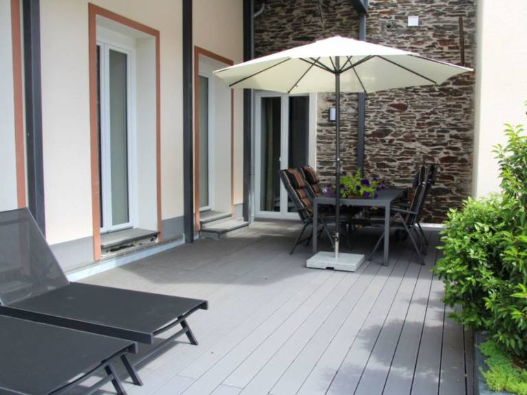 Rental apartment with patio | Mountain view — photo 4