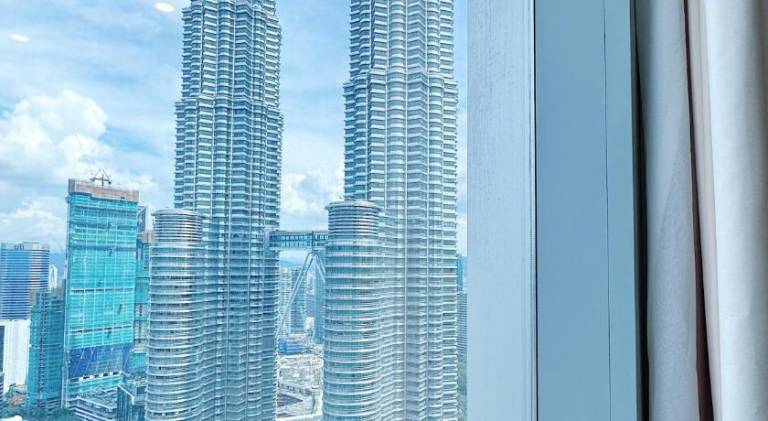 Holiday apartment with sauna, pool & terrace | Next to Petronas Towers | Suitable for remote work — photo 5