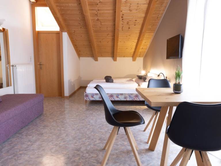 Ferienwohnung mit Hund in Marling für max. 3 Personen Ferienwohnung mit Hund in Marling für max. 3 Personen