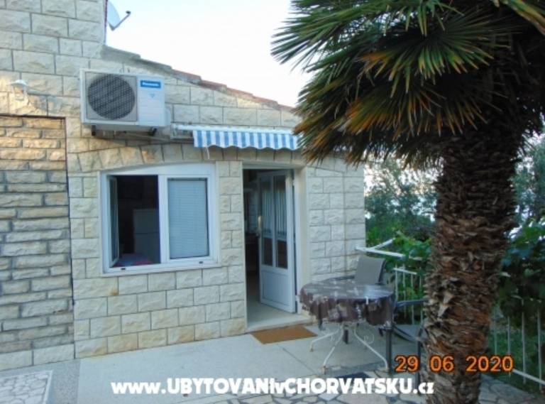 Apartment with barbecue | Beach view | Next to the beach | Pets are welcome in Okrug