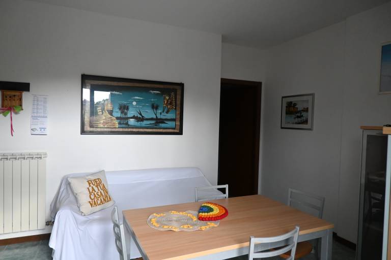 Rental apartment with 2 rooms for 4 persons — photo 2