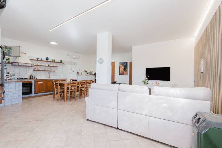 Apartment 'Elena' with Mountain View, Wi-Fi and Air Conditioning — photo 4