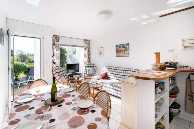 Nice holiday apartment with pool, garden & patio | Pets are welcome — photo 3