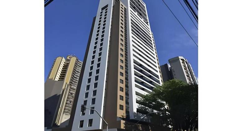 Sky Batel - Apartamentos UROOMS in Curitiba