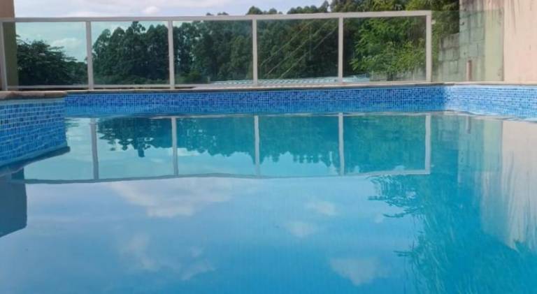 House with pool — photo 5