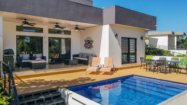 Villa with Minimalist Design & Scenic Deck wit