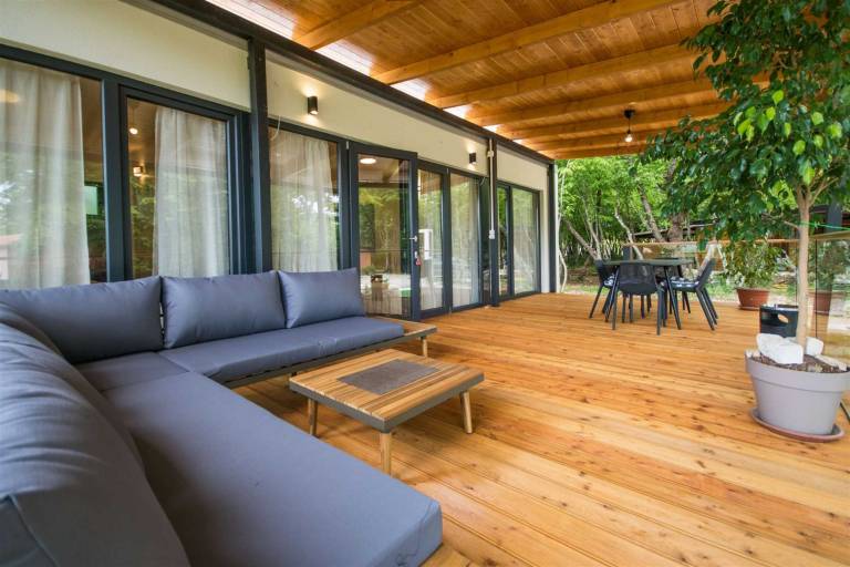 Family-oriented beautiful rental with barbeque, yard & pool | Pool view | Pets allowed — photo 5