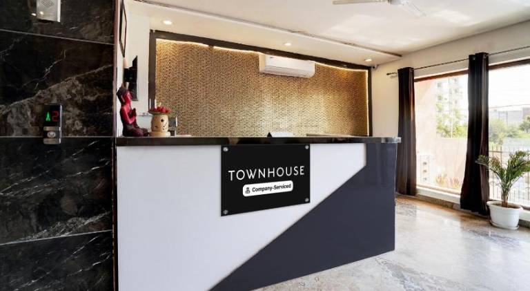 Super Townhouse Taj Mahal East Gate Formerly Royal Empire — photo 2