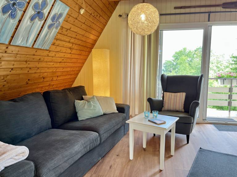 Lovely vacation home with yard, terrace & BBQ | Nature view | Pets allowed — photo 4