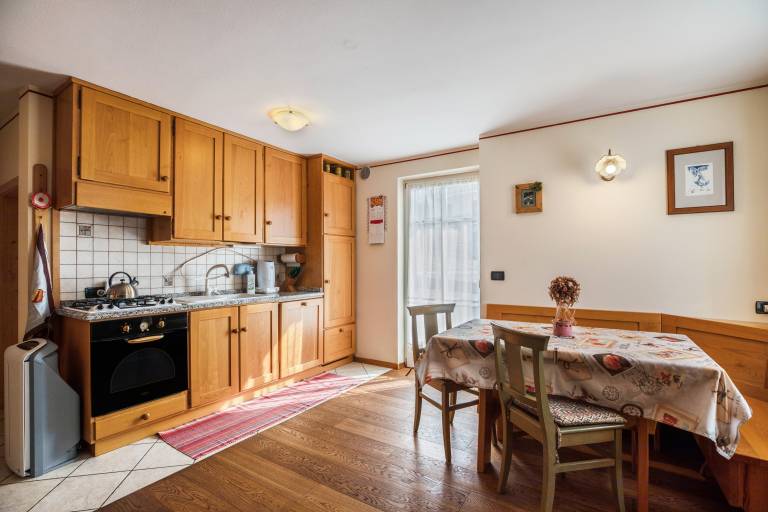Fully equipped pleasant apartment with patio | Mountain view | Suitable for remote work | Pets are welcome — photo 5