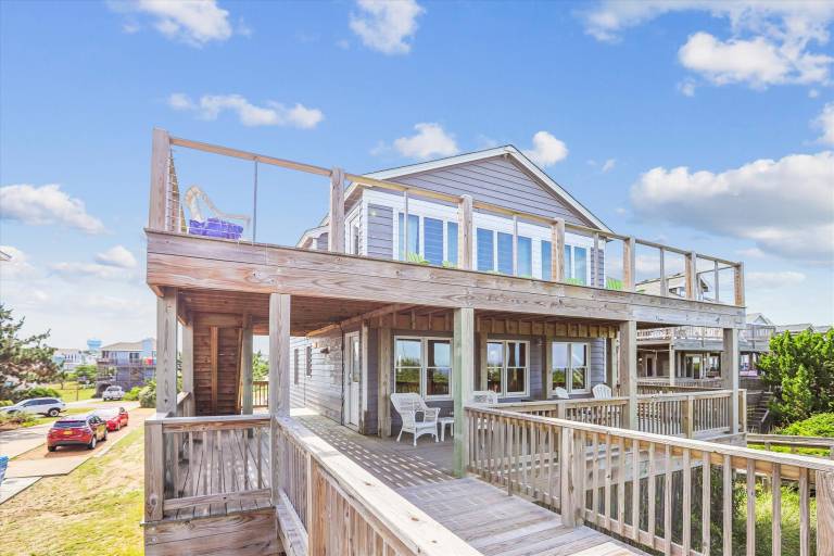 DUCK HOUSE - OCEANFRONT! New for 2025! — photo 2