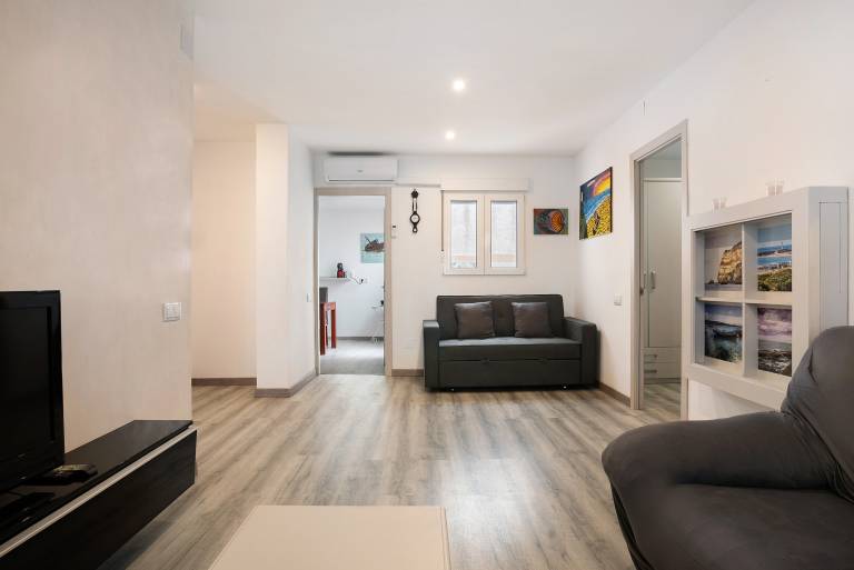 Fully equipped vacation home with patio, fast internet & barbecue | City view | Good for workation | Pets allowed — photo 5