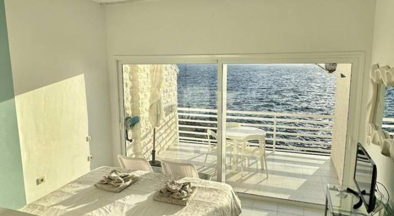 Fully equipped rental apartment with pool & terrace | Next to the beach | Dogs allowed — photo 5