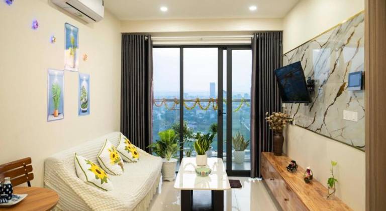 Apartment with yard, terrace & pool | Suitable for remote work | Dogs allowed — photo 2
