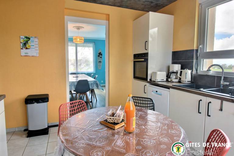 Gite with barbecue & yard — photo 5