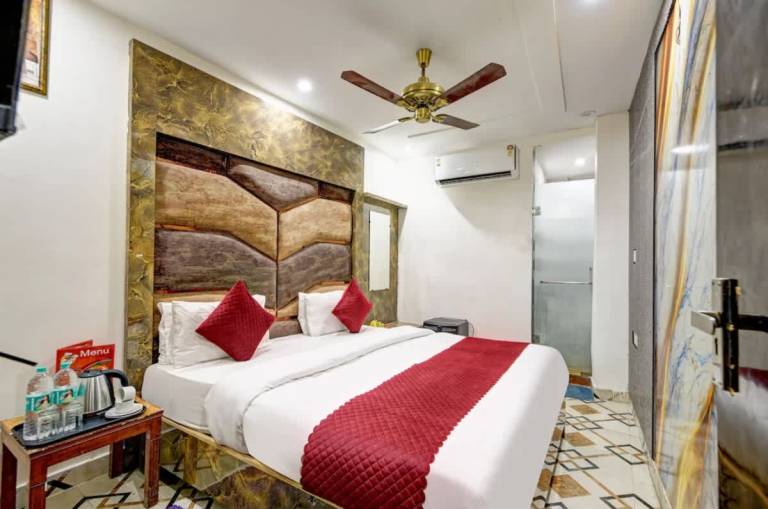 Hotel P G International
