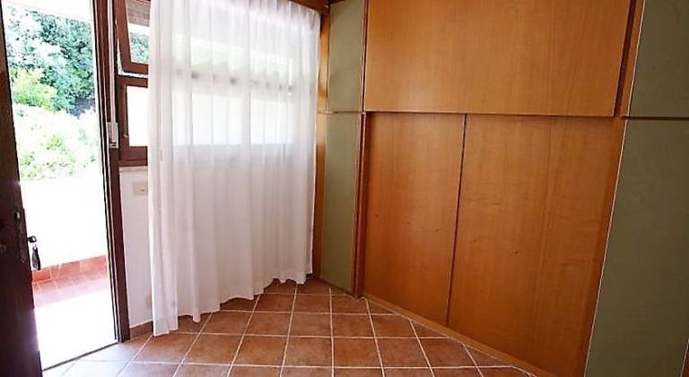 Family-friendly holiday apartment with yard & private pool | Nature view | Pets allowed — photo 2