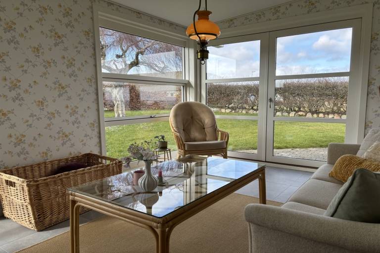 Fully equipped wonderful house with patio & yard | Sea view | Dogs allowed — photo 4