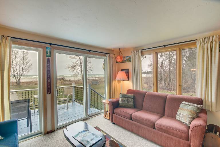 Serene Lakefront Baileys Harbor Home w/ Deck! — photo 5