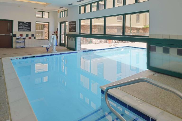 Hampton Inn & Suites Pueblo-Southgate — photo 4