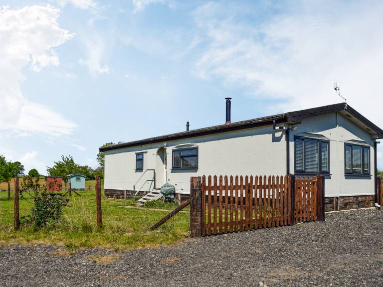 The Cabin - UK49767 — photo 2