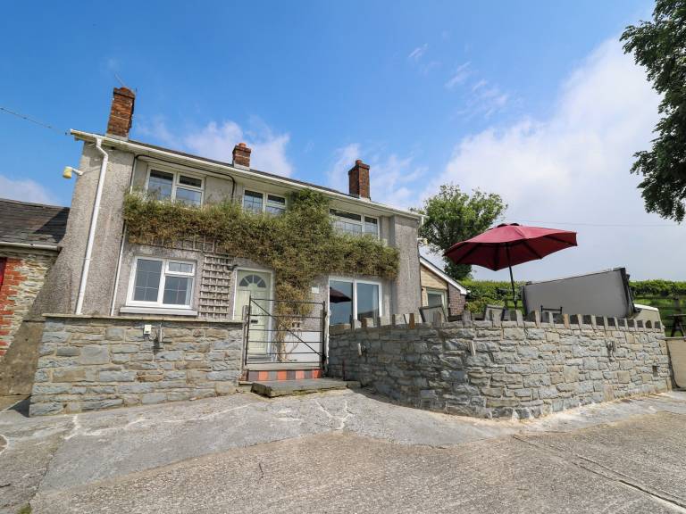 Cottage Lampeter