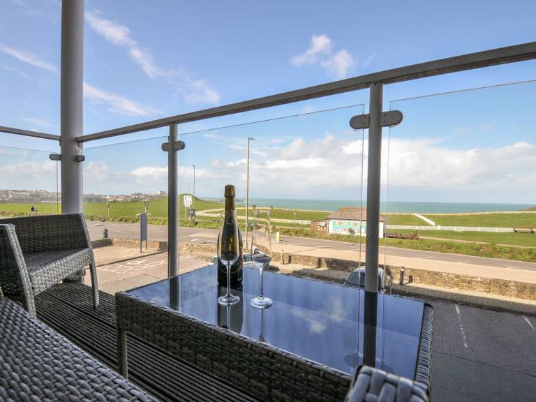 Cottage | Beach view in Newquay