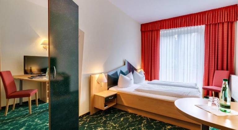 Waldhotel Vogtland — photo 2