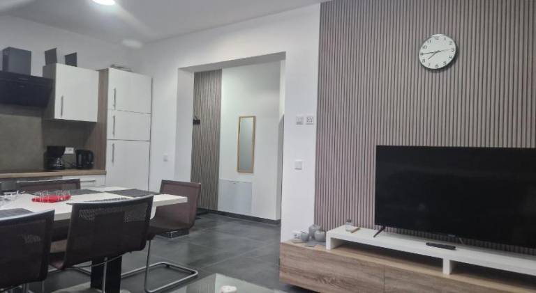 Holiday apartment with 2 rooms for 5 persons — photo 2