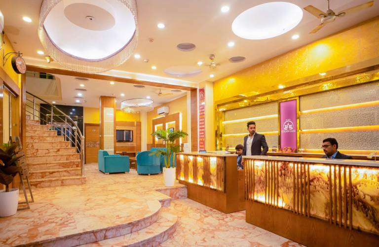 Hotel Golden Oasis Delhi in New Delhi