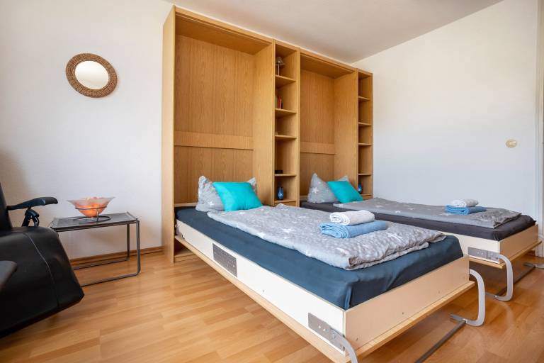 Studio with fast internet, garden & pool | City view — photo 4